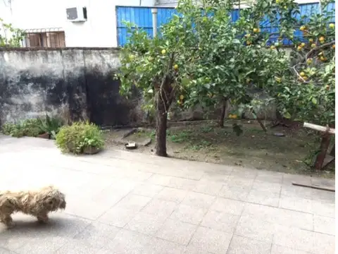 Depto Tipo Casa en Venta 50 años