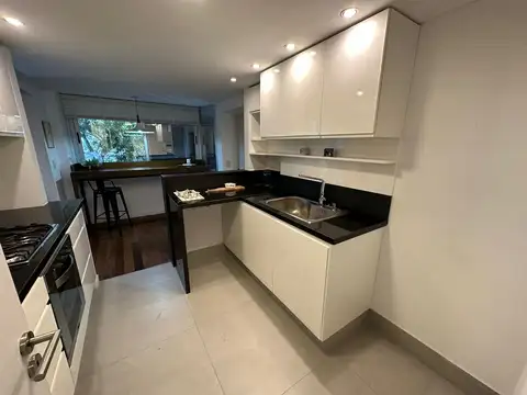 Departamento 6 ambientes con 2 baños