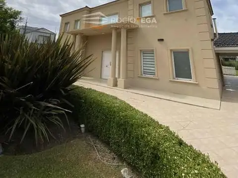 Casa en Venta en Santa Ana, USD 370.000