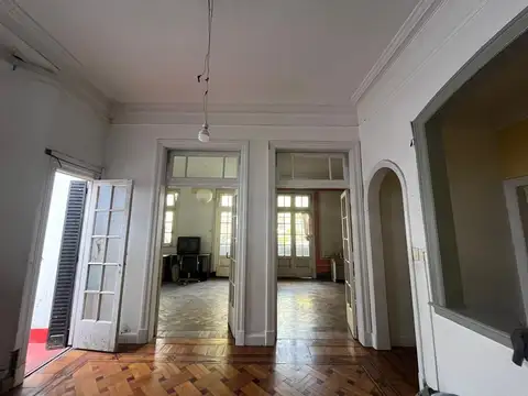 Edificio Comercial - Oficina - Centro estetica - Escuela - Showroom