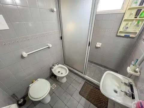 Casa 3 amb. con garage y parque. Ap. Crédito- Bestoso y Nápoles