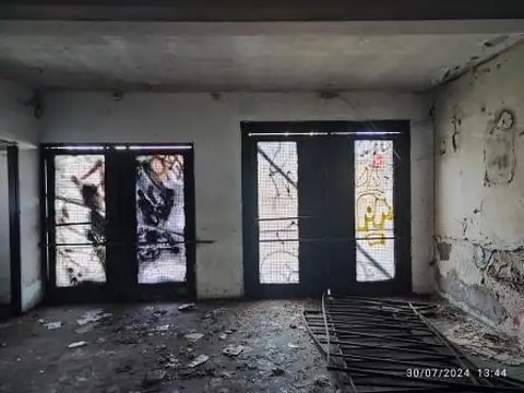 HIPOLITO YRIGOYEN  al 8100