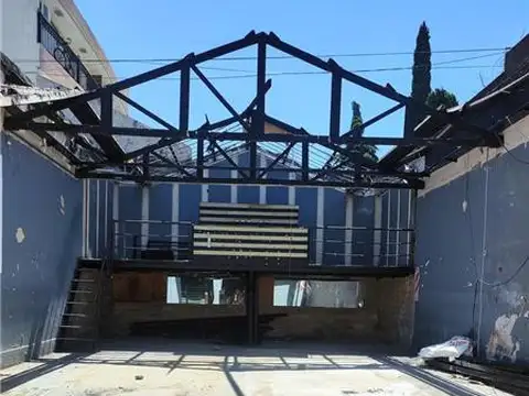 HIPOLITO YRIGOYEN  al 8100