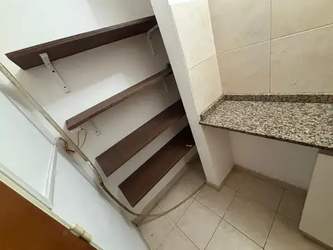 Oficina 2 ambientes con 1 baño