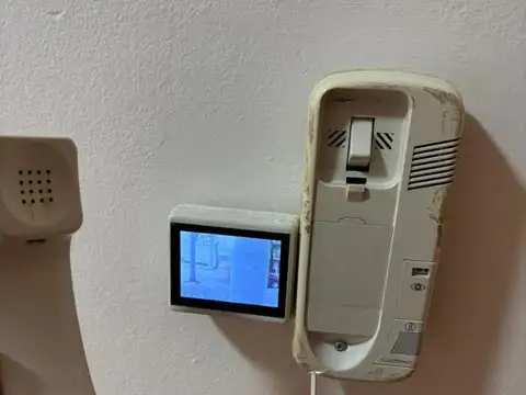 Oficina 2 ambientes con 1 baño