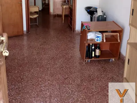 Maipú e/ Yapeyú y Urquiza