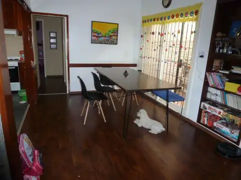 Casa 5 ambientes con 3 baños