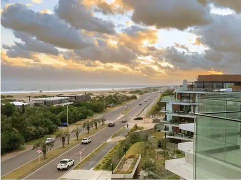 Departamento de 3 Ambientes, Con Balcón y Cochera - Punta del Este, Uruguay