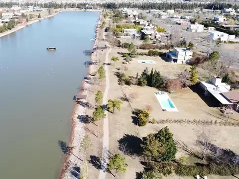 Terreno en Venta 50  mts Fondo