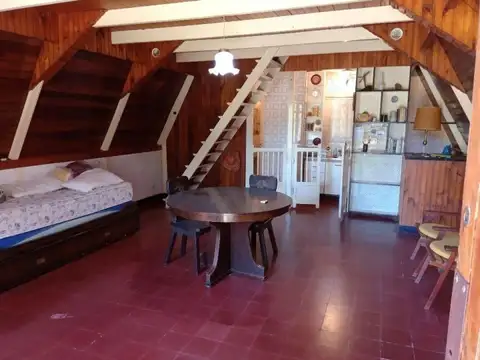 Casa 2 ambientes con 1 baño