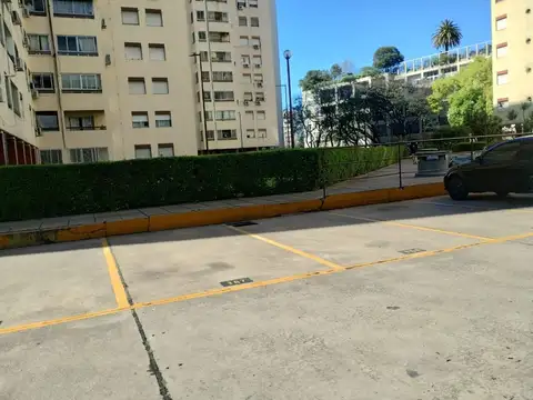 COCHERA EN VENTA EN COLEGIALES