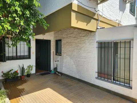 DUPLEX 3 AMB - PIAGGIO 140 Lomas de Zamora