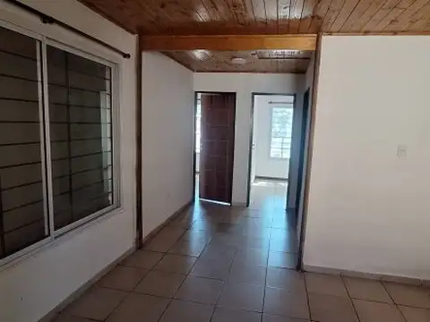 CASA DE PLANTA ALTA 2 DORMITORIOS