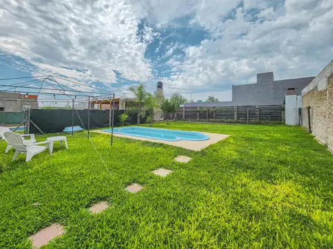 Casa 3 ambientes con 2 baños