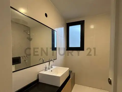 Departamento 5 ambientes con 3 baños
