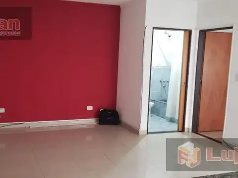 Depto Tipo Casa 2 ambientes con 1 baño