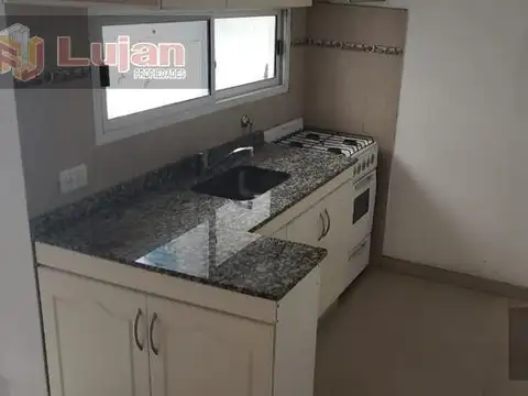 Depto Tipo Casa en Alquiler de 2 ambientes