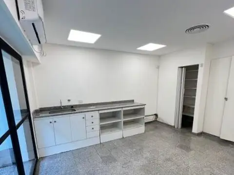 AV BELGRANO 1249 , Piso PB