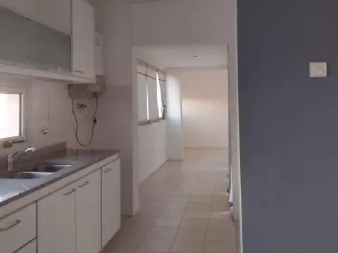 Departamento en Alquiler de 4 ambientes