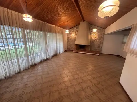 Casa en Alquiler en La Puntilla, USD 2.200