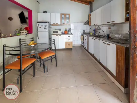 Casa 4 ambientes con 1 baño