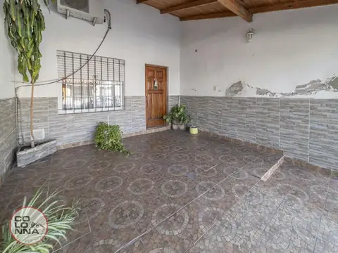 Casa en Venta en Valentin Alsina, USD 75.000