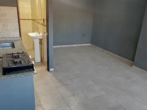 Departamento en Alquiler en Lanus Este, $ 450.000