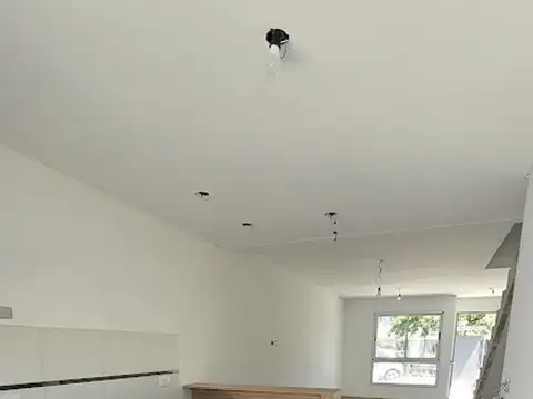 Depto Tipo Casa en Venta en Ituzaingo Norte, USD 140.000