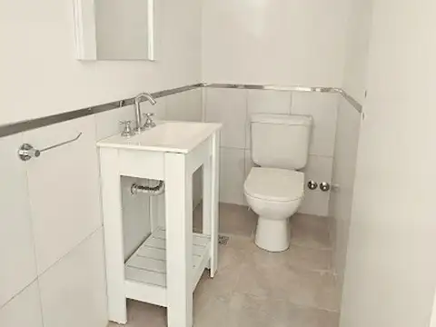 Depto Tipo Casa en Venta con 1 cocheras