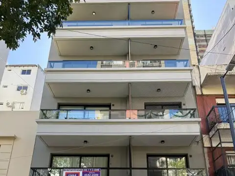 monoambiete al frente c balcon de categoria  a estrenar