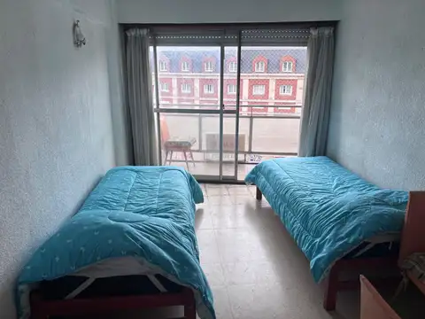 MONOAMBIENTE AL FRENTE C/ BALCÓN