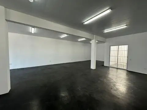 Venta en Block. 6 departamentos y 1 local