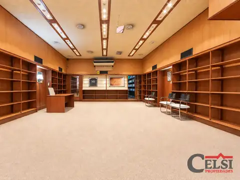 Oficinas con local a la calle Av Rivadavia Av. Rivadavia 7100, Flores | 480 m² | A metros del Centro de Transbordo | Ideal grandes marcas, gastronomía o comercio de gran escala