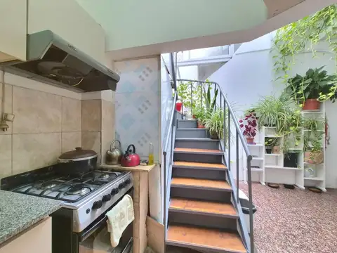 Depto Tipo Casa en Venta en Villa del Parque, USD 145.000