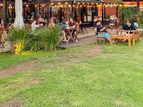 Alquiler  de Cochera en Pueblo Caamaño, Pilar