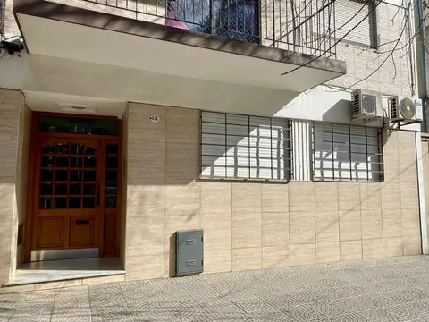 VENTA DPTO 2 AMB-CABALLITO NORTE. (2° x escalera)