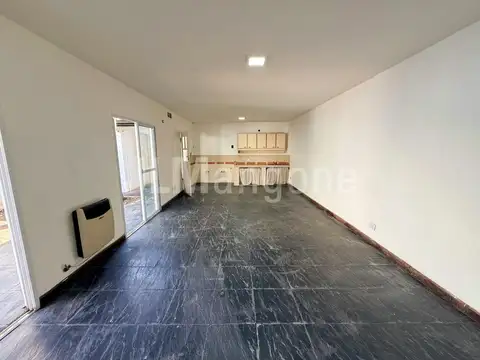 Depto Tipo Casa en Alquiler de 2 ambientes