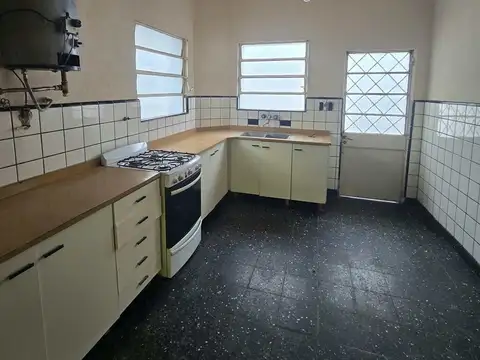 Casa Chalet  en Alquiler en Martin Coronado, Tres de Febrero, G.B.A. Zona Oeste