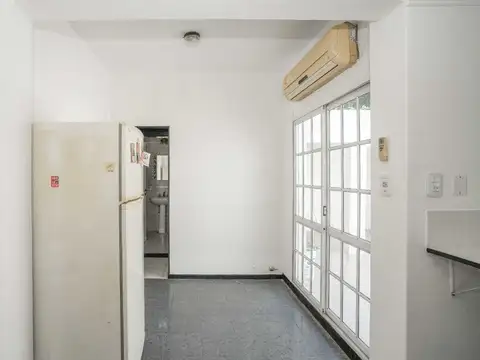 Depto Tipo Casa en Venta en Bernal Oeste, USD 42.000