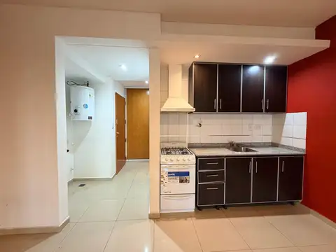 Monoambiente En Alquiler Con Balcón, Amplio Y Luminoso