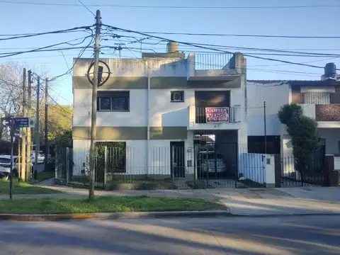 Casa Chalet  en Venta en Villa Adelina, San Isidro, G.B.A. Zona Norte