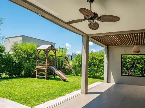 Casa en Venta en La cañada de Pilar, USD 215.000