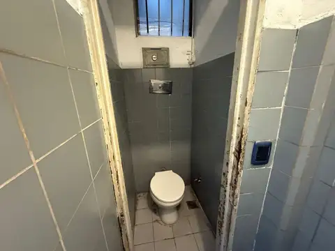 Local en Venta 65 años