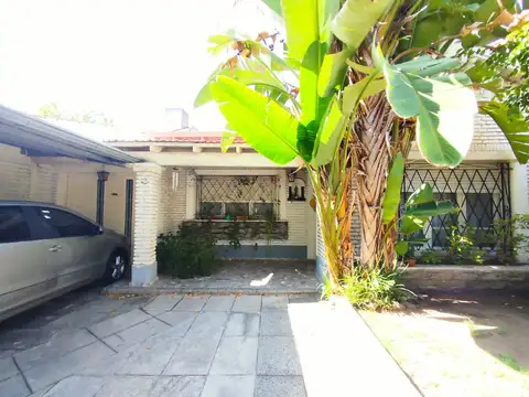 Casa en Venta en Villa Sarmiento, USD 185.000