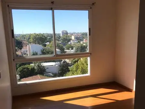 Departamento en Alquiler en Villa Ballester, $ 750.000