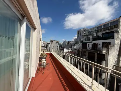 Marcelo Torcuato De Alvear 800
