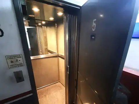 Cochera en venta en Caballito