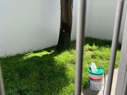 Depto Tipo Casa en Alquiler 26 años