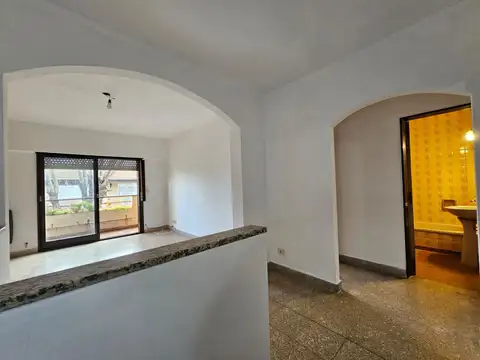 Depto Tipo Casa en Alquiler de 2 ambientes