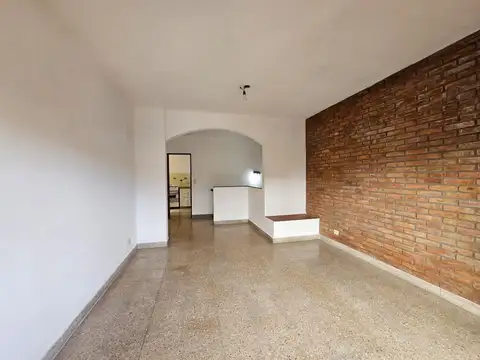 Depto Tipo Casa en Alquiler de 1 dormitorio